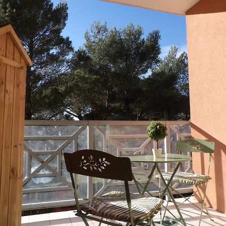 Appartement T2 dans résidence avec piscine et tennis Saint-Raphaël Exterior foto