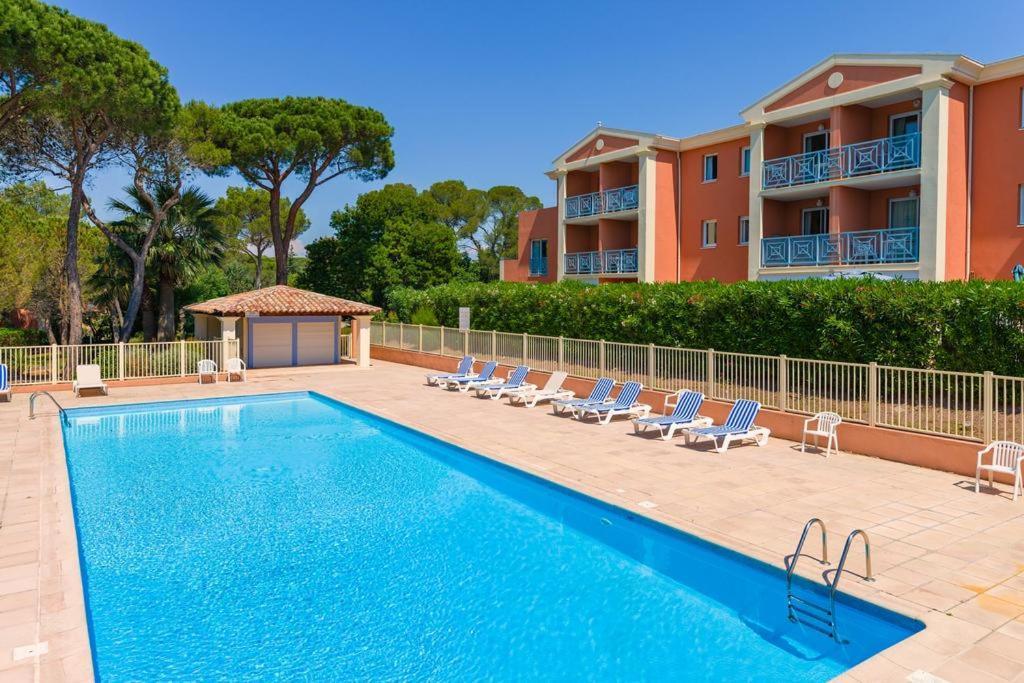 Appartement T2 dans résidence avec piscine et tennis Saint-Raphaël Exterior foto